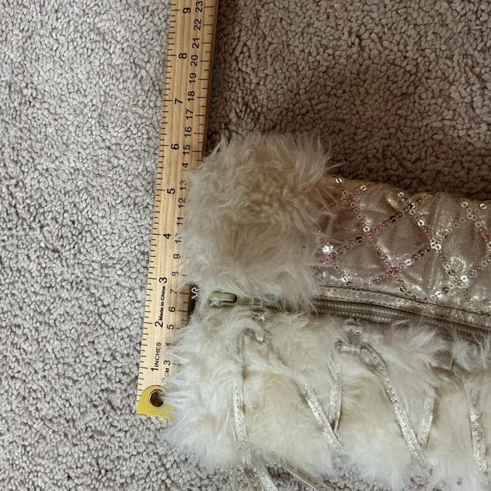 Kohl's Girls Gold Shimmer Faux Fur Lined‎ Winter Boots Size Medium